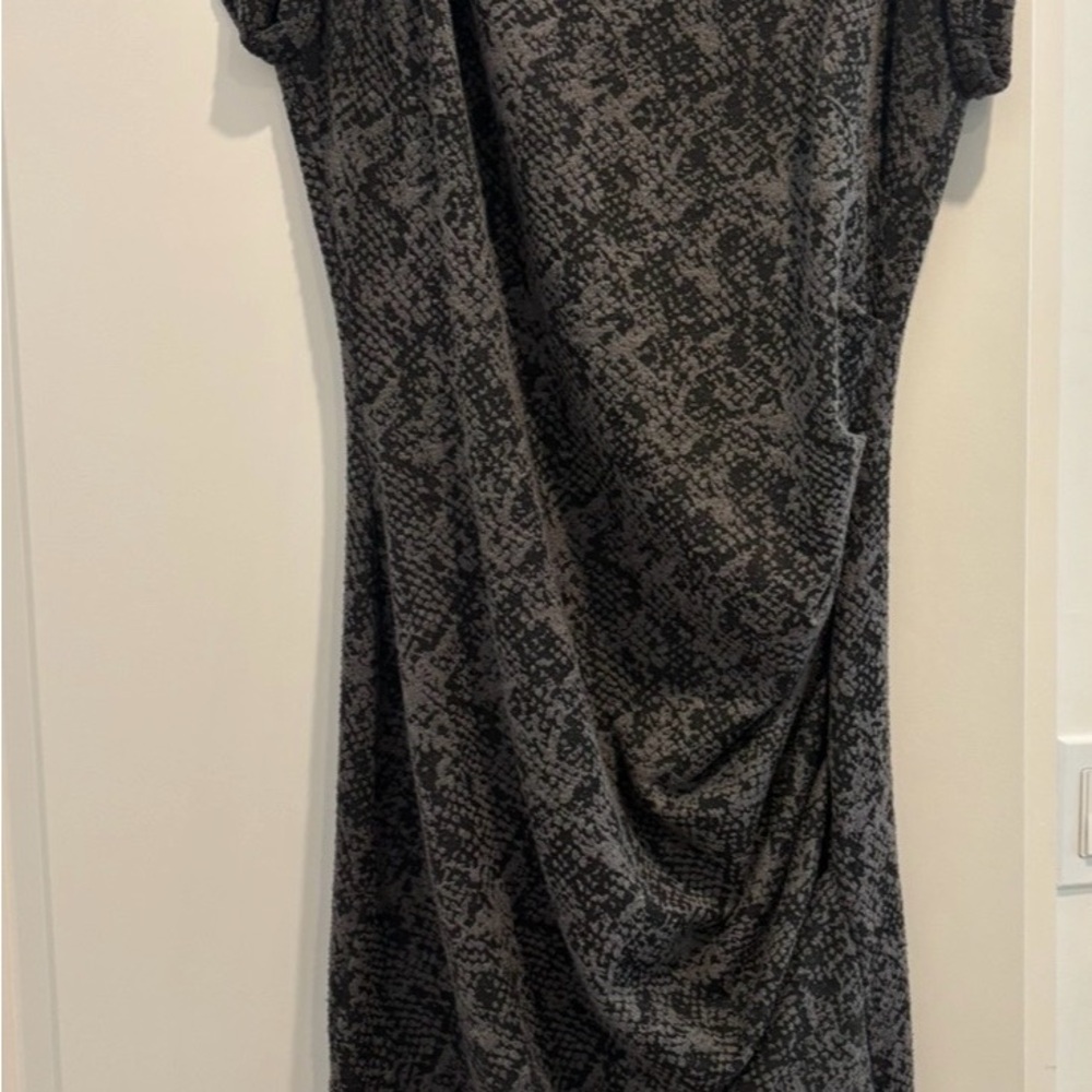 Ann Taylor Charcoal Gray Patterned Midi Dress